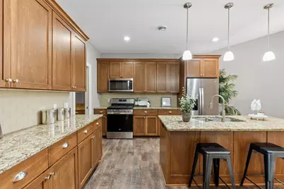 620 Liberty Way, Vadnais Heights, MN 55127 - Photo 16