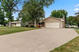 2682 5th St NW, New Brighton, MN 55112 - Photo 48