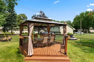 2682 5th St NW, New Brighton, MN 55112 - Photo 14