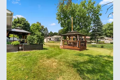 2682 5th Street NW, New Brighton, MN 55112 - Photo 4