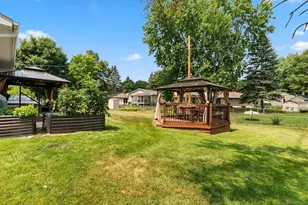 2682 5th St NW, New Brighton, MN 55112 - Photo 4