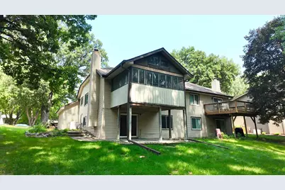 15229 Buchanan Court, Eden Prairie, MN 55344 - Photo 10