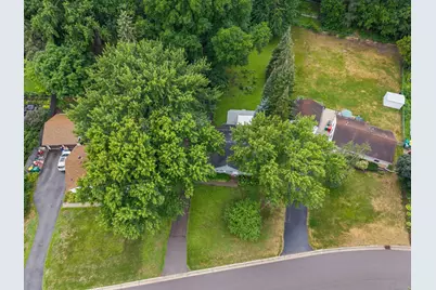 8236 Queen Avenue S, Bloomington, MN 55431 - Photo 38