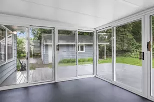 8236 Queen Ave S, Bloomington, MN 55431 - Photo 16