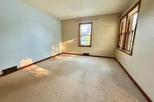618 Dewey Ave N, Thief River Falls, MN 56701 - Photo 8