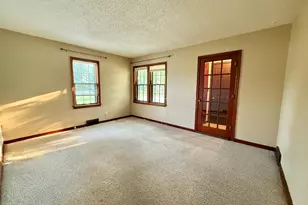 618 Dewey Ave N, Thief River Falls, MN 56701 - Photo 6