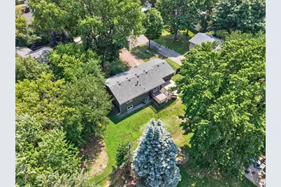 8055 Zane Avenue N, Brooklyn Park, MN 55443 - Photo 38