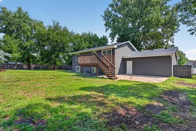 8055 Zane Avenue N, Brooklyn Park, MN 55443 - Photo 34