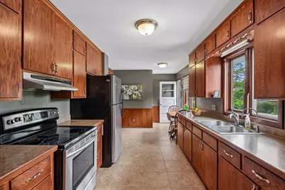 725 W 1st Street, Waconia, MN 55387 - Photo 24