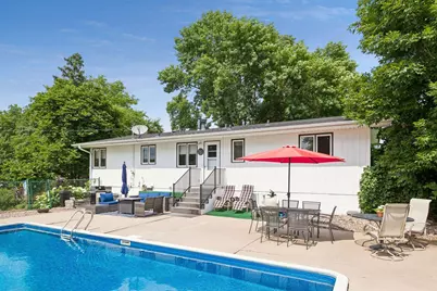 725 W 1st Street, Waconia, MN 55387 - Photo 10