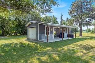 405 S Lake St, Hendricks, MN 56136 - Photo 8