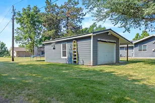 405 S Lake St, Hendricks, MN 56136 - Photo 56
