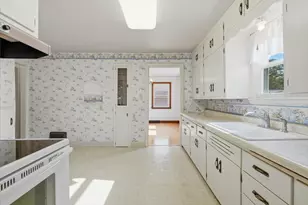 1360 Maple St, Baldwin, WI 54002 - Photo 6