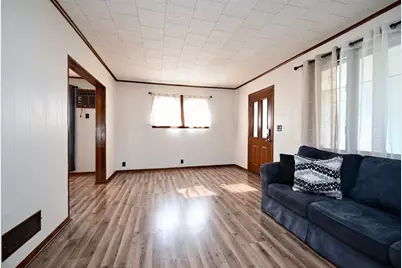 156 E Mark Street, Winona, MN 55987 - Photo 4