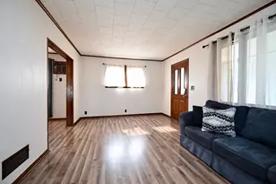 156 E Mark St, Winona, MN 55987 - Photo 4