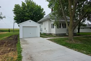 104 Bertha Ave S, Ihlen, MN 56164 - Photo 2