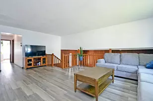 2775 Hilltop Ct, North Saint Paul, MN 55109 - Photo 2
