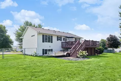 600 Pioneer Circle, Belle Plaine, MN 56011 - Photo 4