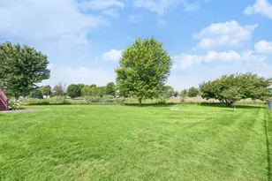 600 Pioneer Cir, Belle Plaine, MN 56011 - Photo 26