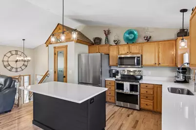 600 Pioneer Circle, Belle Plaine, MN 56011 - Photo 8