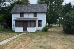 212 5th St SE, Little Falls, MN 56345 - Photo 2