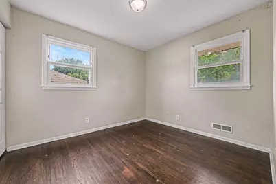 5931 Zenith Avenue N, Minneapolis, MN 55429 - Photo 18