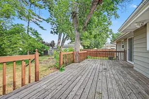 5931 Zenith Ave N, Brooklyn Center, MN 55429 - Photo 4