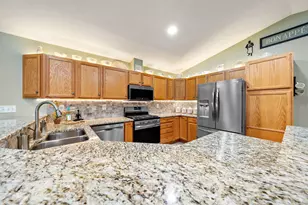 330 Creekview Ct, Baldwin, WI 54002 - Photo 12