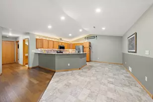 330 Creekview Ct, Baldwin, WI 54002 - Photo 8