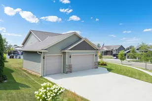 4300 Genevieve Pl NW, Rochester, MN 55901 - Photo 24