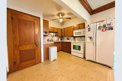 506 W Lake Avenue, Worthington, MN 56187 - Photo 18