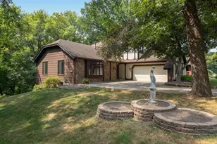 4563 Ches Mar Dr, Eagan, MN 55123 - Photo 2