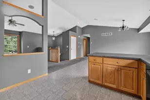 206 Hunters Ct, Eagle Lake, MN 56024 - Photo 8
