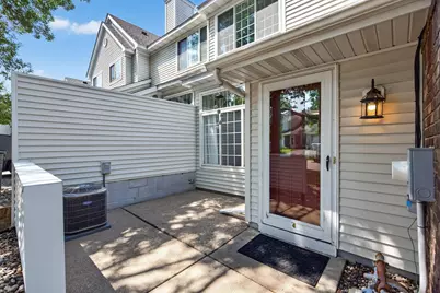 4255 Merrimac Lane N #41, Plymouth, MN 55446 - Photo 2