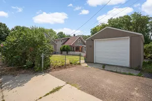 1385 Arona St, Saint Paul, MN 55108 - Photo 32