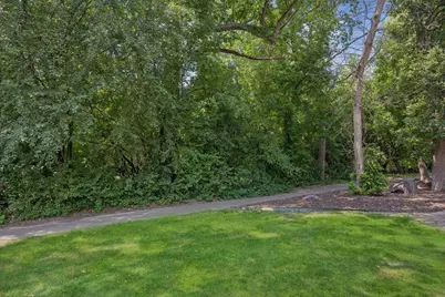 6040 Chasewood Parkway #2, Minnetonka, MN 55343 - Photo 32