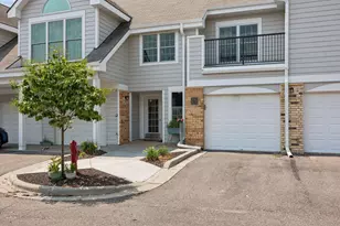 6040 Chasewood Pkwy, Minnetonka, MN 55343 - Photo 2