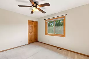13525 Oakwood Dr, Rogers, MN 55374 - Photo 16