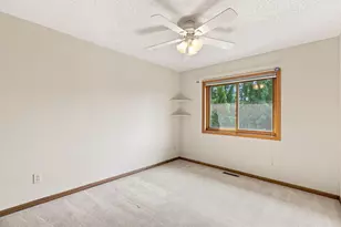13525 Oakwood Dr, Rogers, MN 55374 - Photo 14