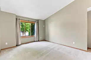 13525 Oakwood Dr, Rogers, MN 55374 - Photo 12