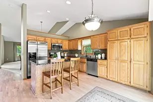 13525 Oakwood Dr, Rogers, MN 55374 - Photo 6