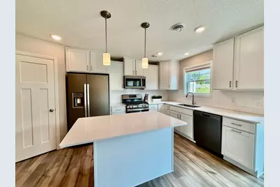 2172 Jasper Court, Hugo, MN 55038 - Photo 8