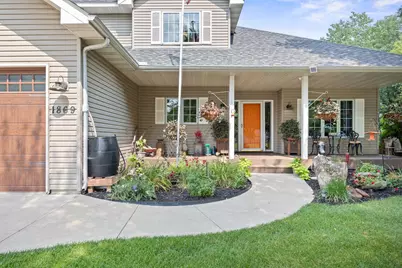 1869 White Oak Drive, Chaska, MN 55318 - Photo 2