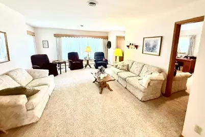 819 E Meadow Lane, Redwood Falls, MN 56283 - Photo 14