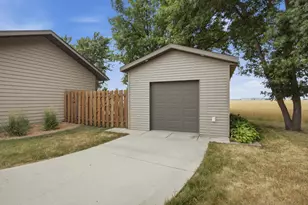 3950 10th St N, Fargo, ND 58102 - Photo 28