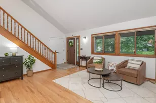 7875 44th St Ct N, Oakdale, MN 55128 - Photo 8