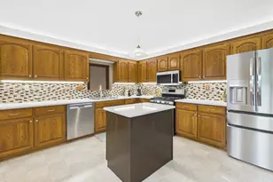 2194 Jennifer Ct, North Saint Paul, MN 55109 - Photo 8
