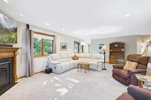2194 Jennifer Ct, North Saint Paul, MN 55109 - Photo 12