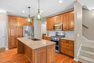 7745 Madelyn Creek Dr, Victoria, MN 55386 - Photo 4