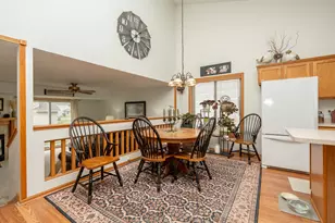 1507 Dublin Ct, Shakopee, MN 55379 - Photo 8